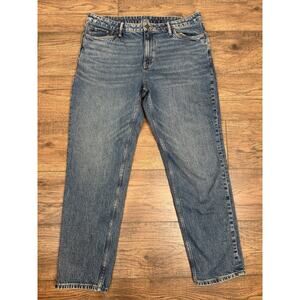 Vuori Vintage Jean Classic Fit Men Sz 36x30 Medium Wash Denim V4036